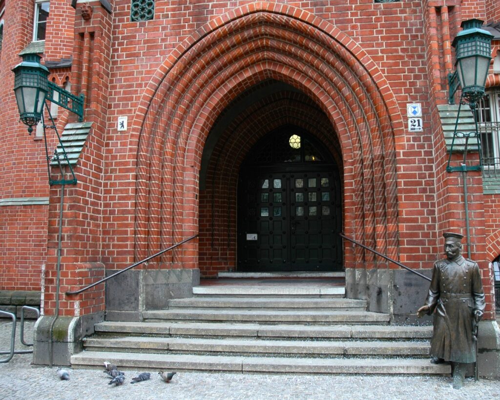 Projektabschluss im Rathaus Köpenick: Sicherheitstechnik im historischen Bestand